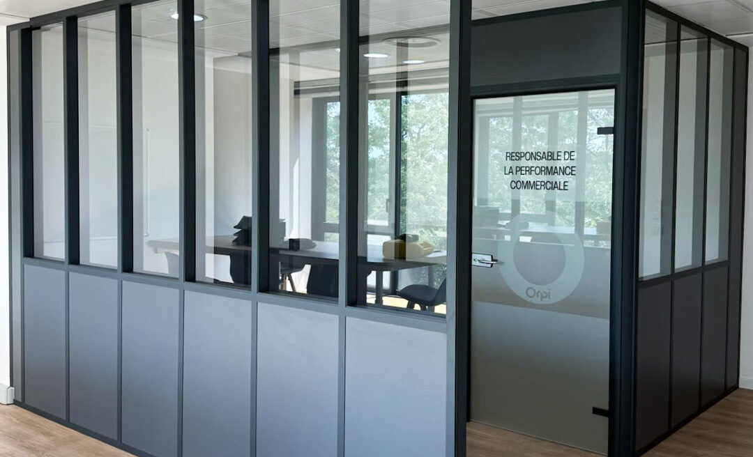 Réemploi de cloisons semi-vitrées type atelier à Evry (91) : quand l&rsquo;existant devient une solution d&rsquo;avenir