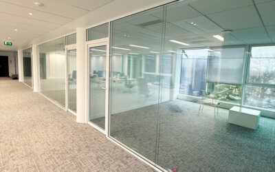 Réalisation de cloisons vitrées toute hauteur bord à bord sur 2 étages à Vélizy-Villacoublay (78640)