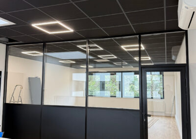 3-cloison-amovible-bureaux-semi-vitree