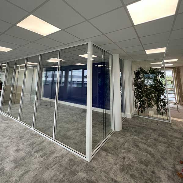 cloison plateau de bureaux