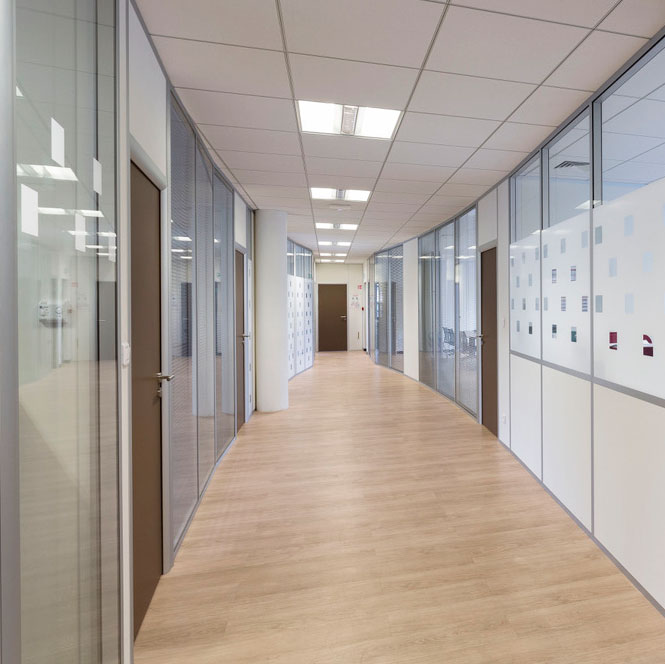 Faux plafond pour espaces de bureaux - ID CLOISONS